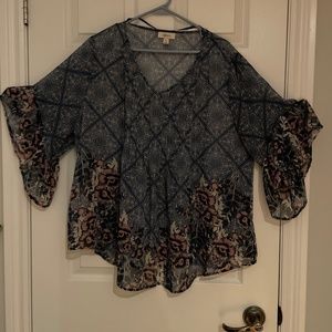 Women’s 3/4bell sleeve blouse
